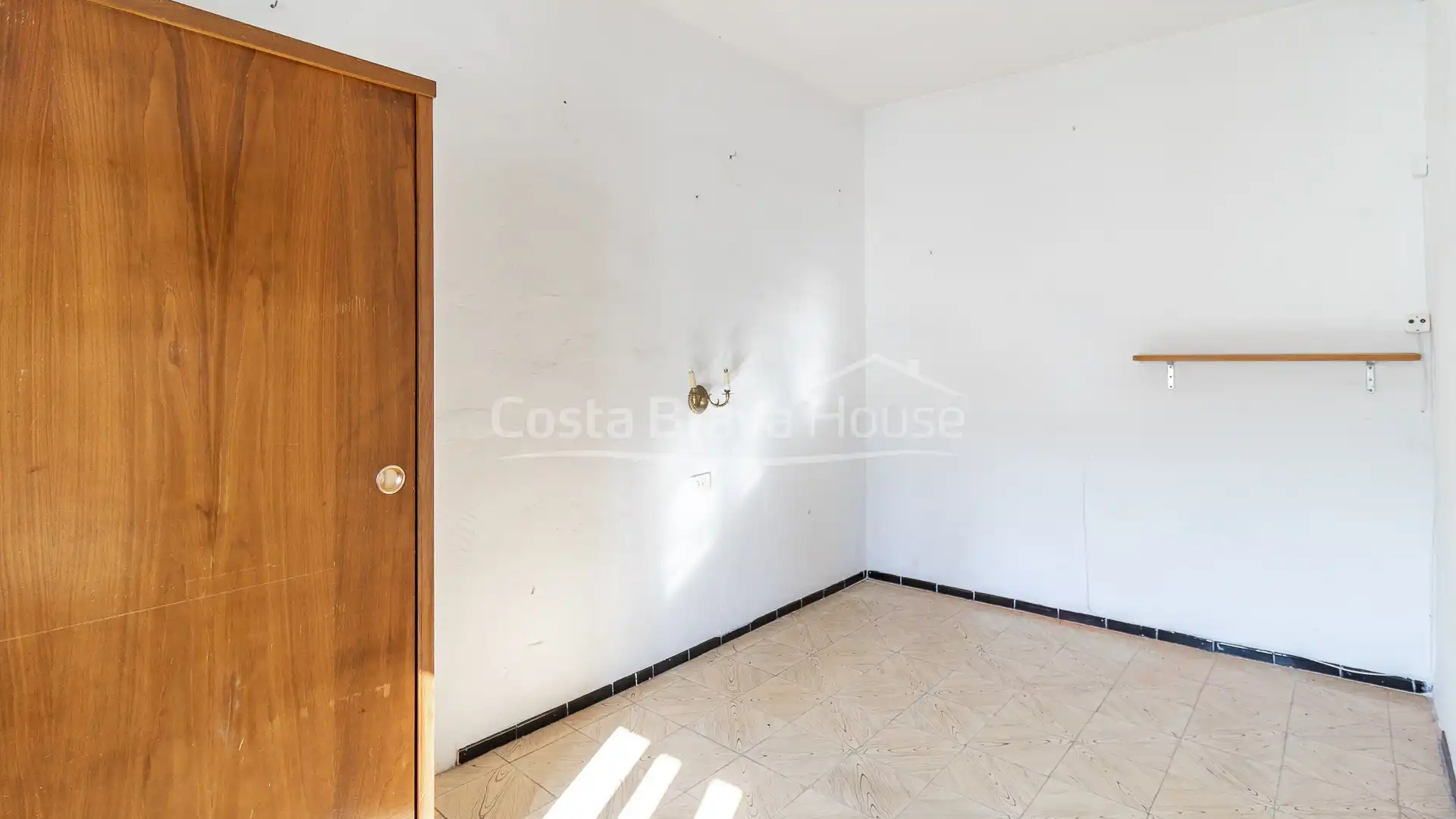 Country homes for sale in Begur  with Air Conditioner, Heating and Private garden