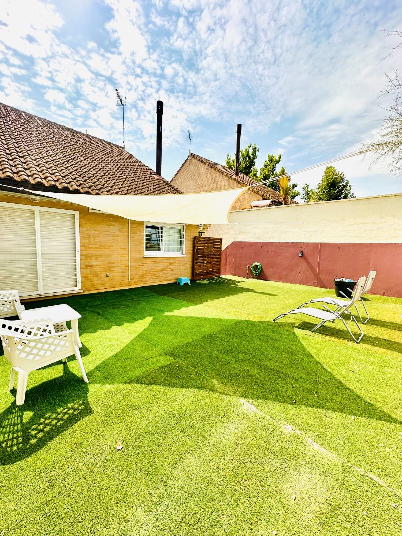 Terraza de Casa adosada en venta en Ciempozuelos con Aire acondicionado, Calefacción y Jardín privado