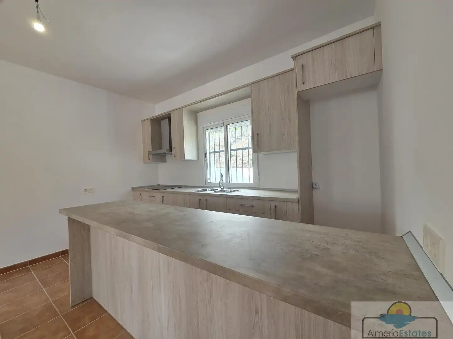Cocina de Casa o chalet en venta en Fines con Terraza