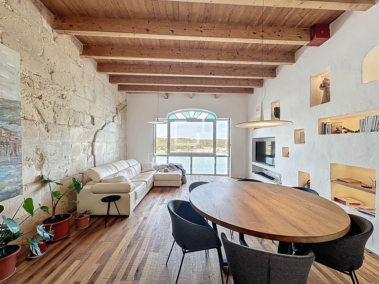 Living room of Flat for sale in Maó - Mahón  with Air Conditioner, Heating and Parquet flooring