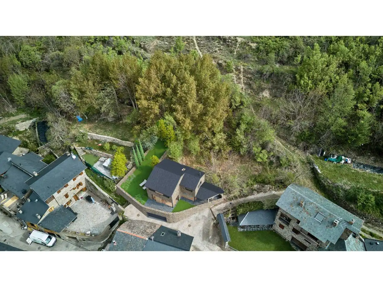 Vista exterior de Casa o xalet en venda en Ger amb Calefacció, Jardí privat i Parquet