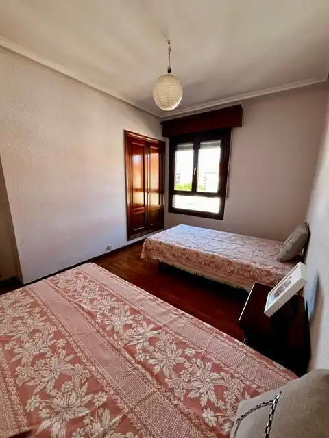 Bedroom of Flat for sale in  Logroño  with Heating, Storage room and Community pool