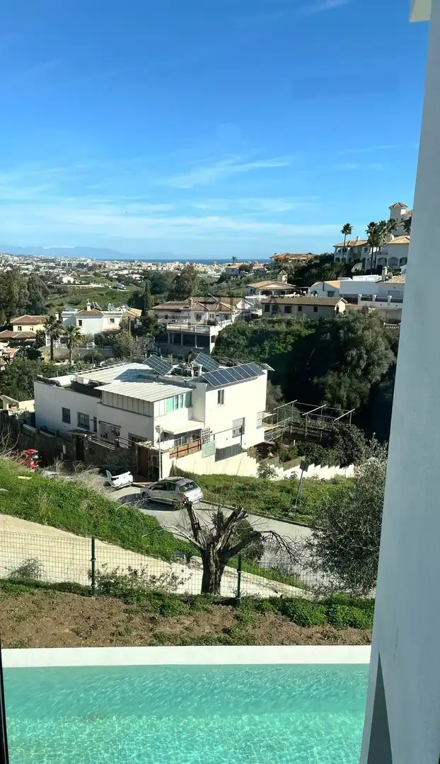 Chalet con piscina en venta en Cerros del Aguila, imagen 47