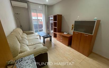 Living room of Flat for sale in L'Hospitalet de Llobregat  with Air Conditioner, Heating and Balcony