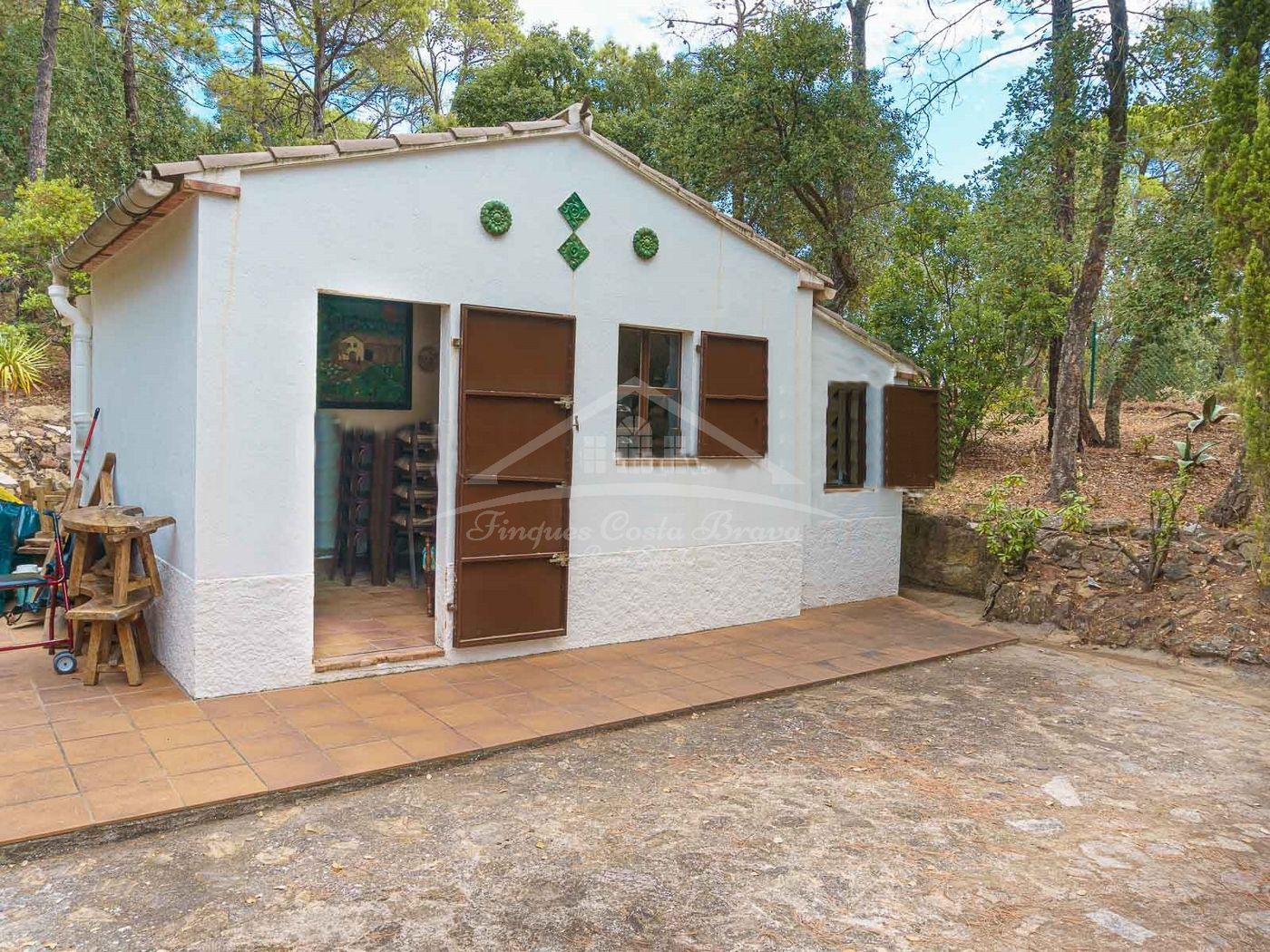 Country house for sale in Llofriu