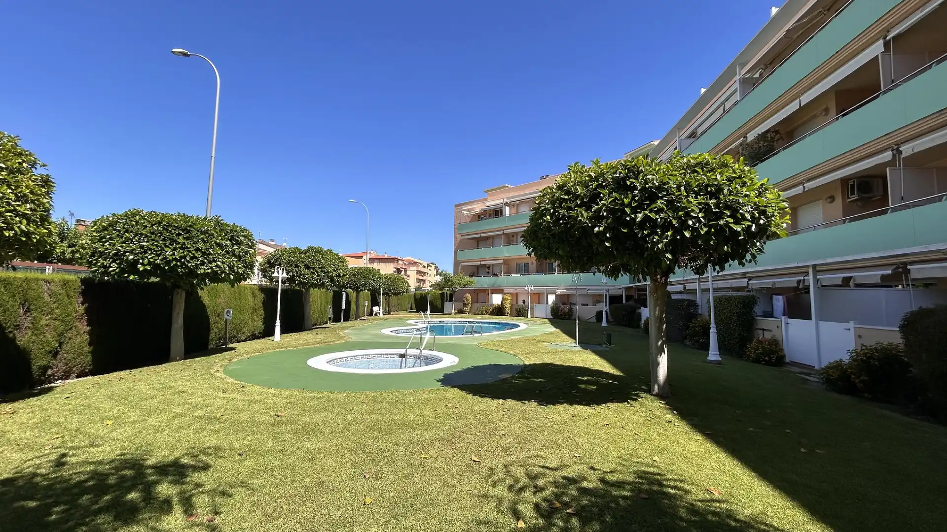Piscina de Àtic en venda en La Pobla de Montornès   amb Aire condicionat, Calefacció i Jardí privat