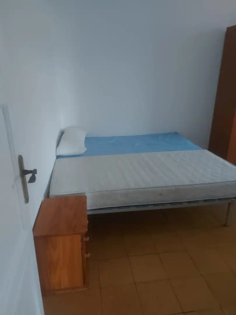 Schlafzimmer von Wohnung zur Miete in Zaragoza mit Heizung, Möbliert und Ofen