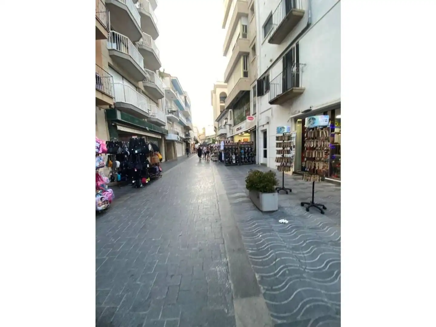 Business premises for sale in Calle de Mossèn Joan Batalla, imagen 11