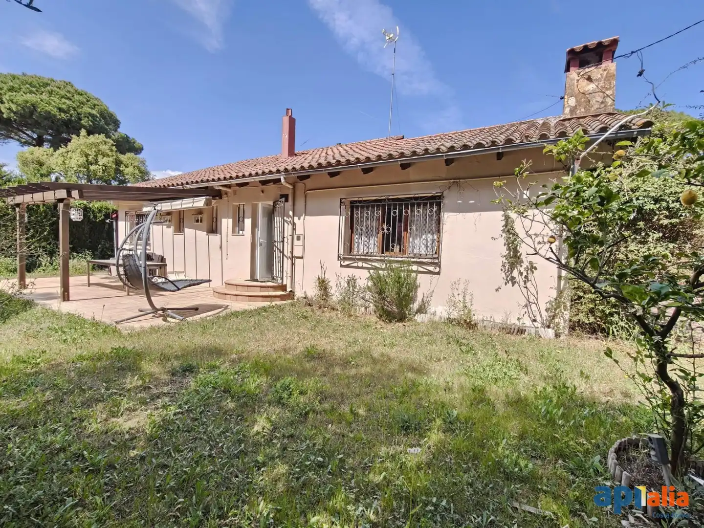 Vista exterior de Casa o xalet en venda en Calonge i Sant Antoni amb Aire condicionat, Calefacció i Jardí privat