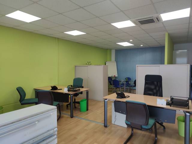 Oficina en Alquiler en Vinyets - Molí Vell