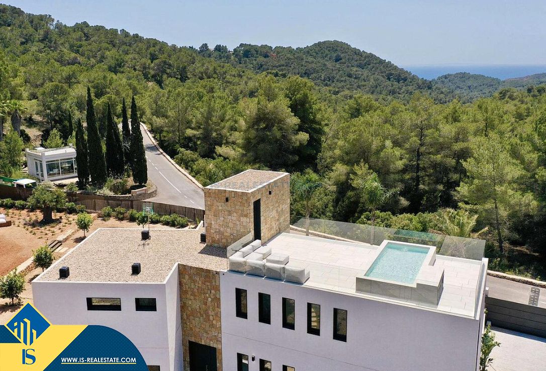 Vista exterior de Casa o chalet en venta en Santa Eulària des Riu con Terraza, Piscina y Amueblado