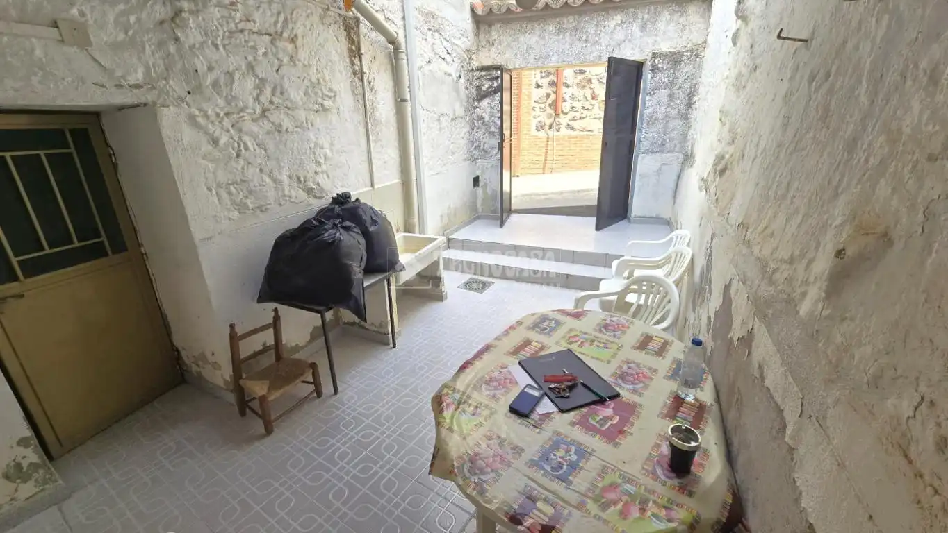 Country homes for sale in La Nava de Ricomalillo  with Air Conditioner and Private garden