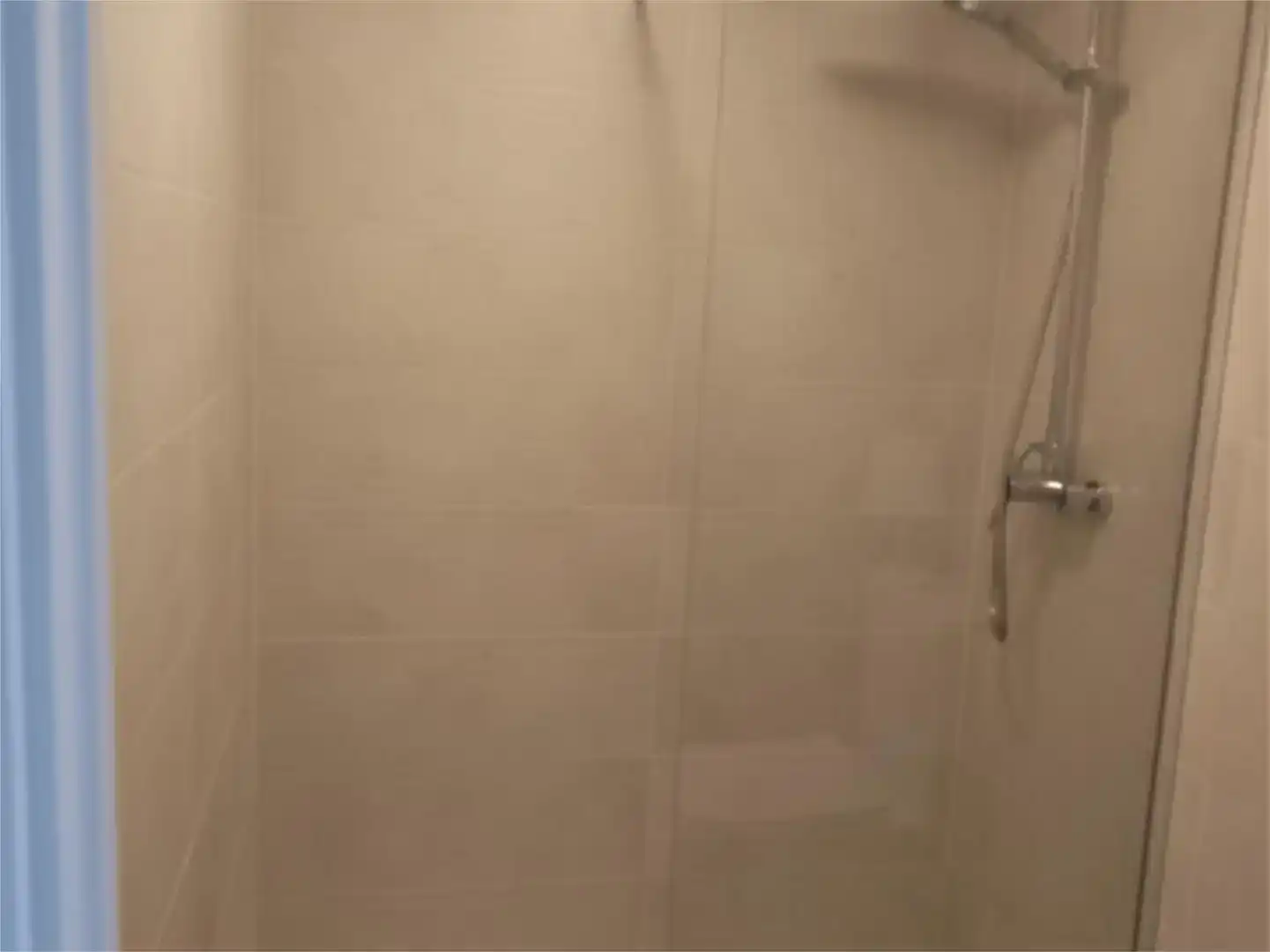Badezimmer von Wohnung zur Miete in  Madrid Capital mit Klimaanlage und Schwimmbad