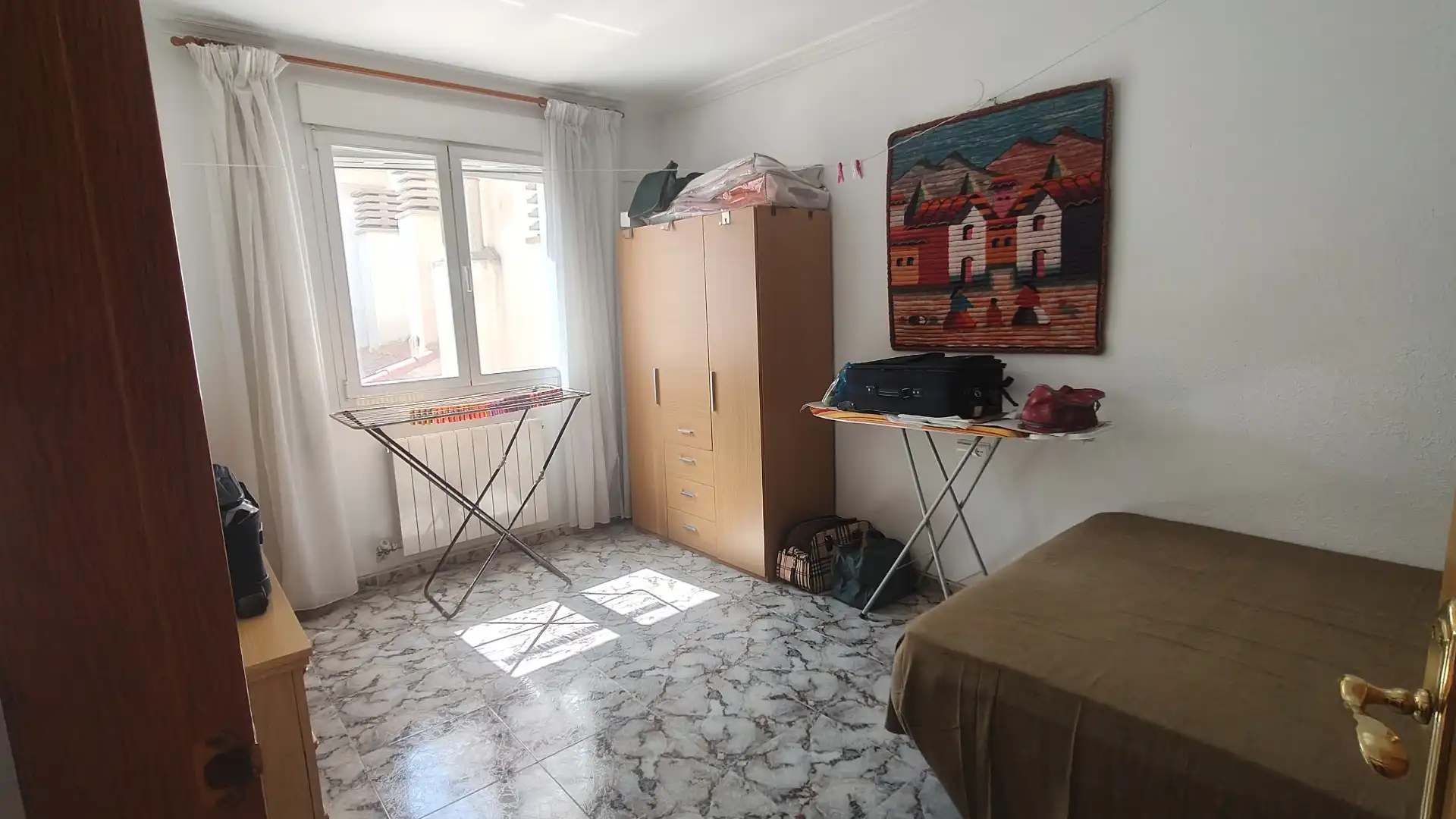 Dormitori de Casa o xalet en venda en Baza amb Moblat, Forn i Rentadora