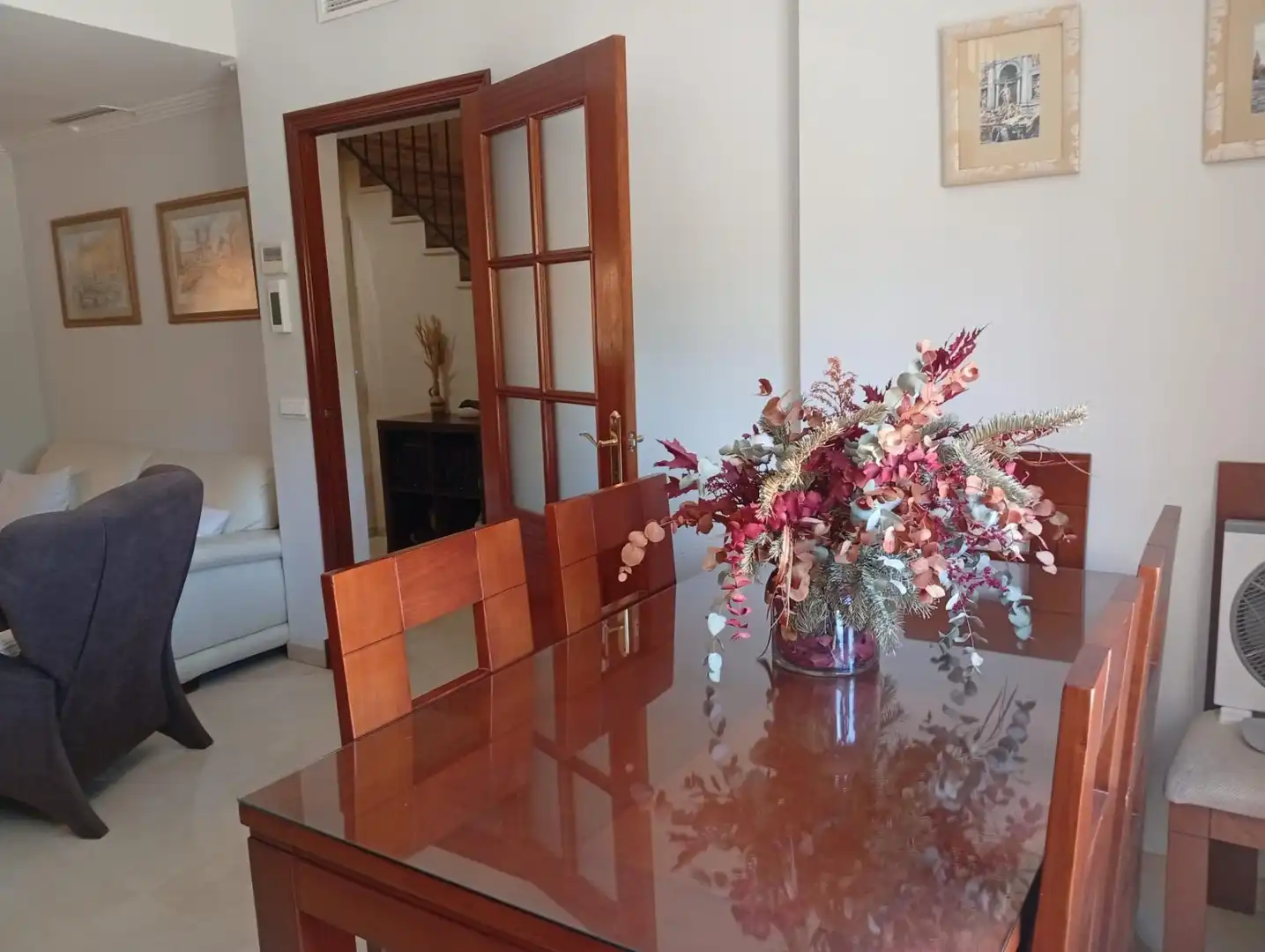 Comedor de Casa adosada en venta en Alcalá de Guadaira con Aire acondicionado, Calefacción y Terraza