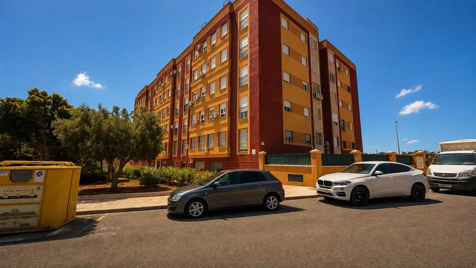 Vista exterior de Piso en venta en Vícar con Aire acondicionado, Calefacción y Trastero