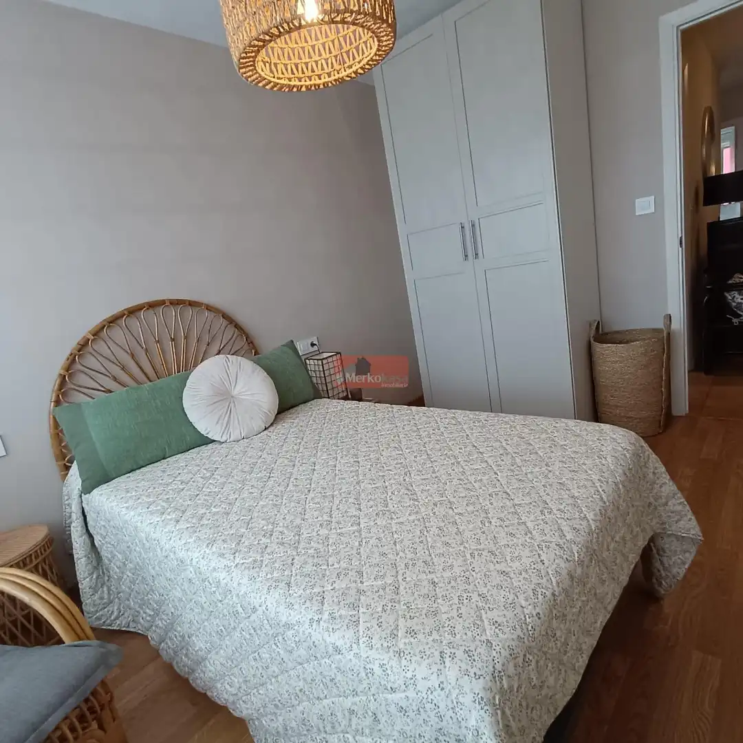 Flat for rent in Foz