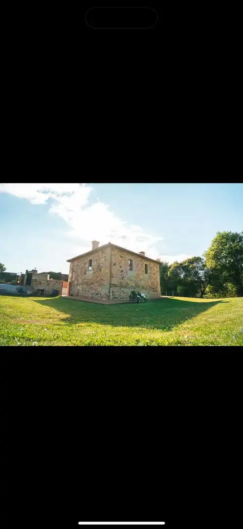 Vista exterior de Casa o xalet en venda en A Merca   amb Jardí privat, Terrassa i Moblat