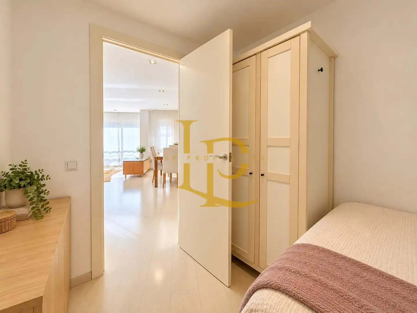 Flat for sale in Cerdanyola del Vallès  with Air Conditioner, Heating and Oven