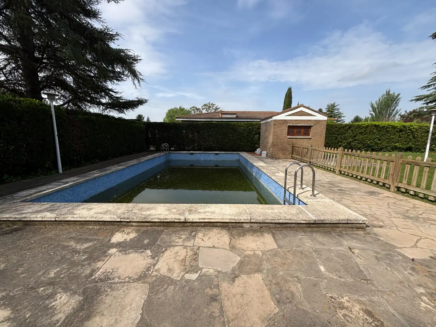 Chalet con piscina en venta en Carrer Cervantes Saavedra, imagen 3