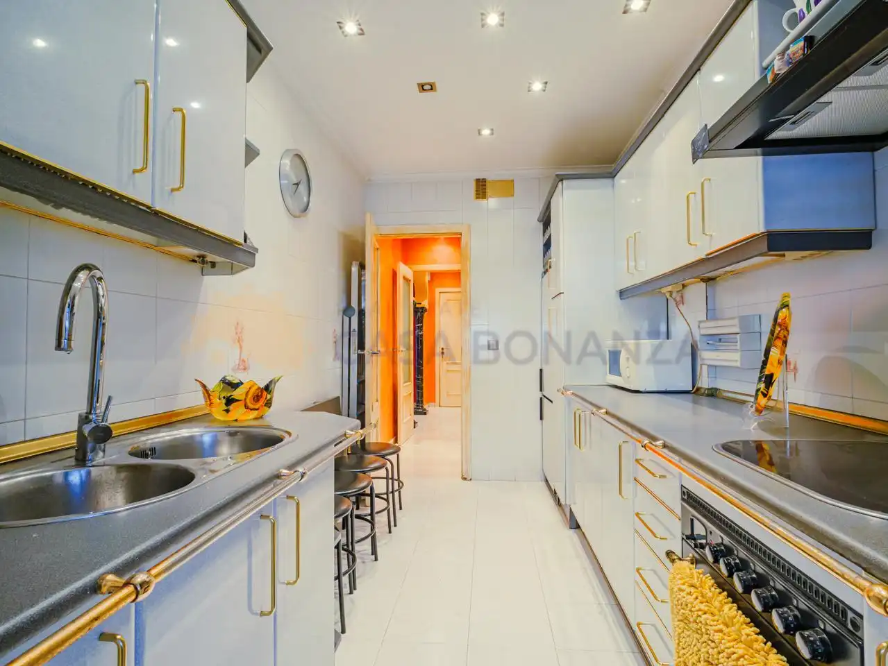 Kitchen of Flat for sale in Almuñécar  with Air Conditioner and Terrace