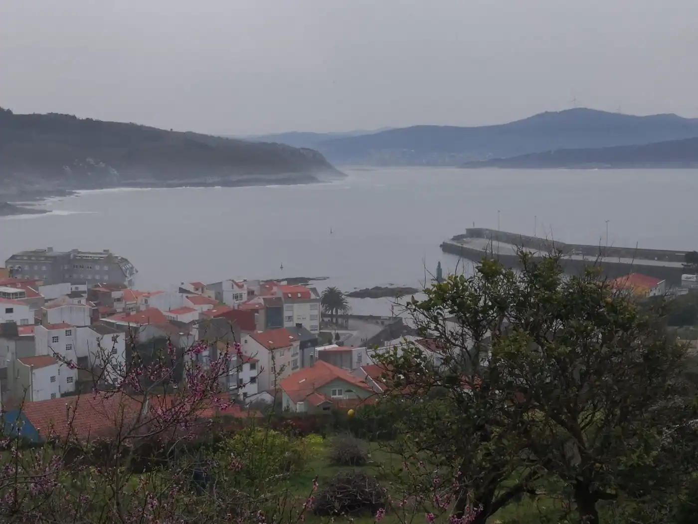 Außenansicht von Residential zum Verkauf in Ponteceso