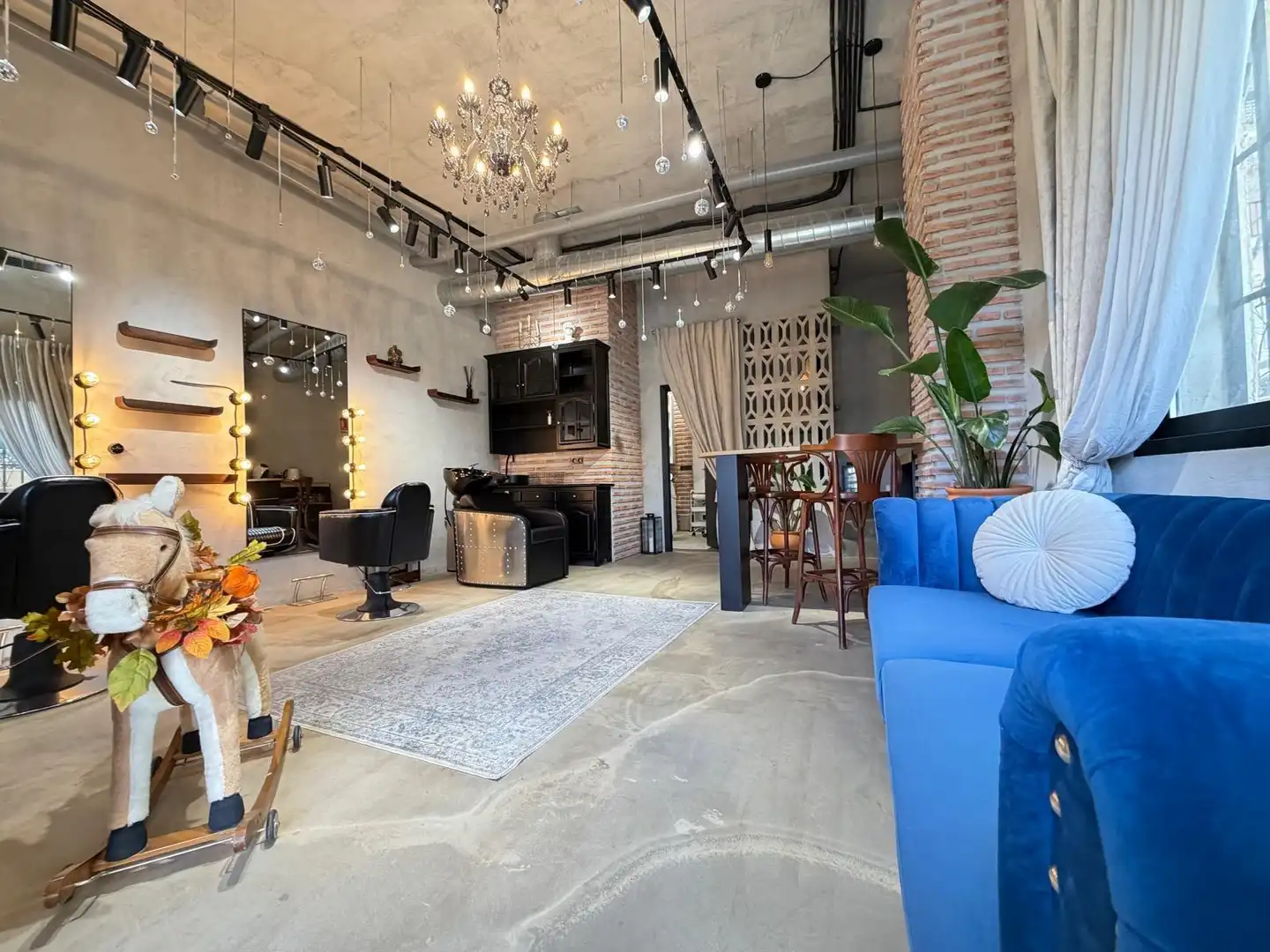 Living room of Commercial properties for sale in Torrevieja  with Air Conditioner and Furnished