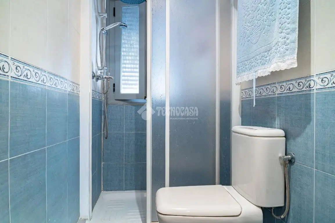 Bathroom of Flat for sale in Úbeda  with Air Conditioner