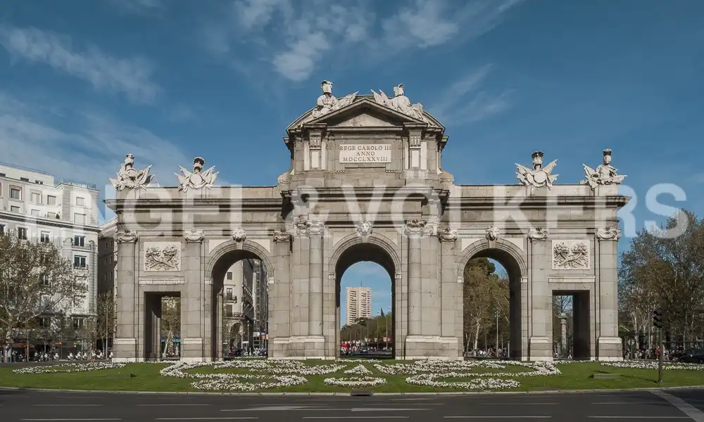Vista exterior de Apartamento en venta en Madrid con Aire acondicionado, Calefacción y Trastero