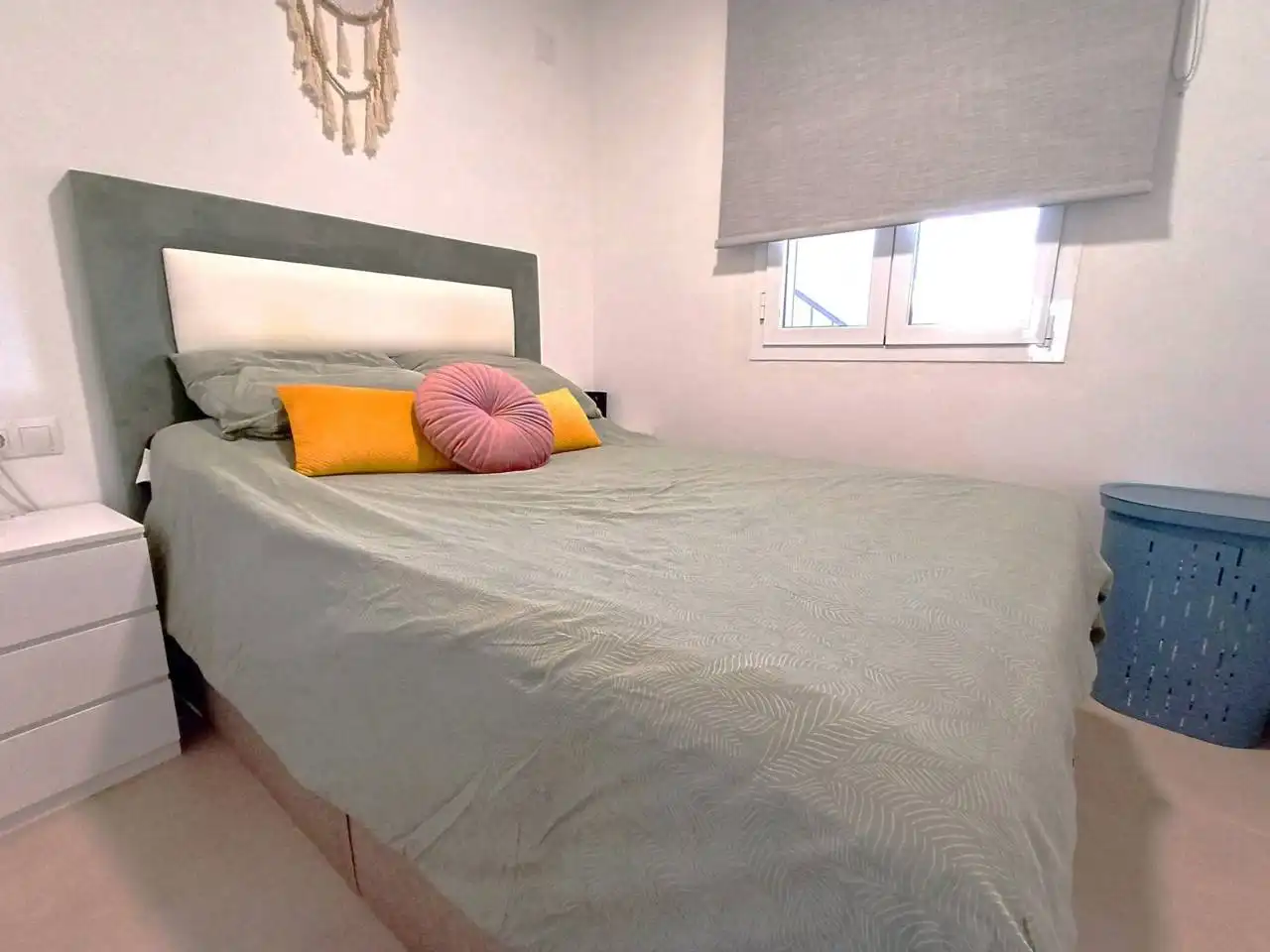 Habitación de Piso en venta en Gibraleón con Trastero y Piscina comunitaria