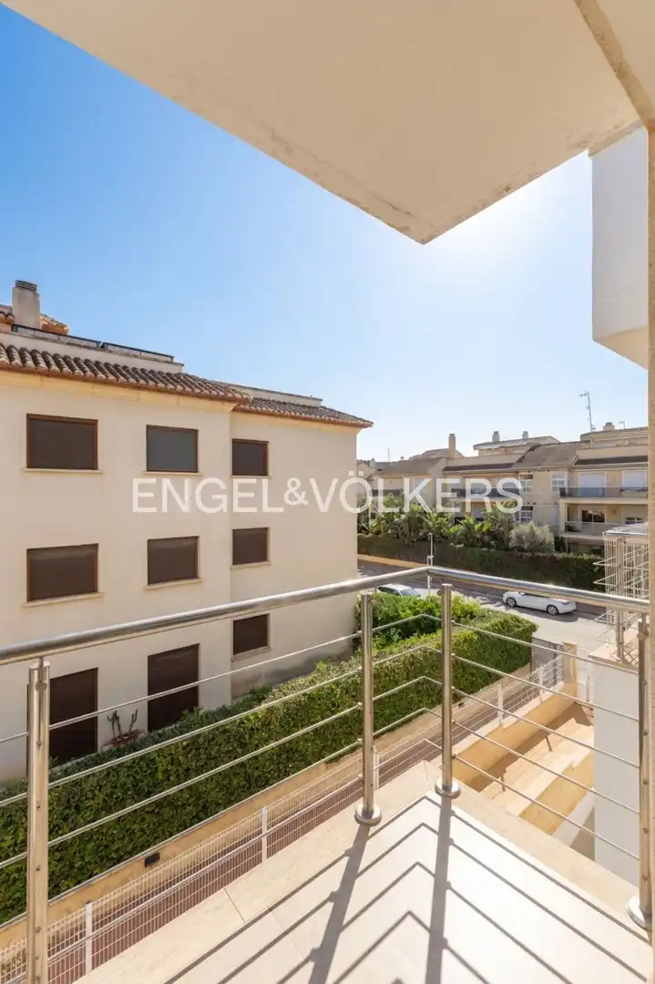 Außenansicht von Wohnung zum Verkauf in Jávea / Xàbia mit Klimaanlage, Heizung und Schwimmbad