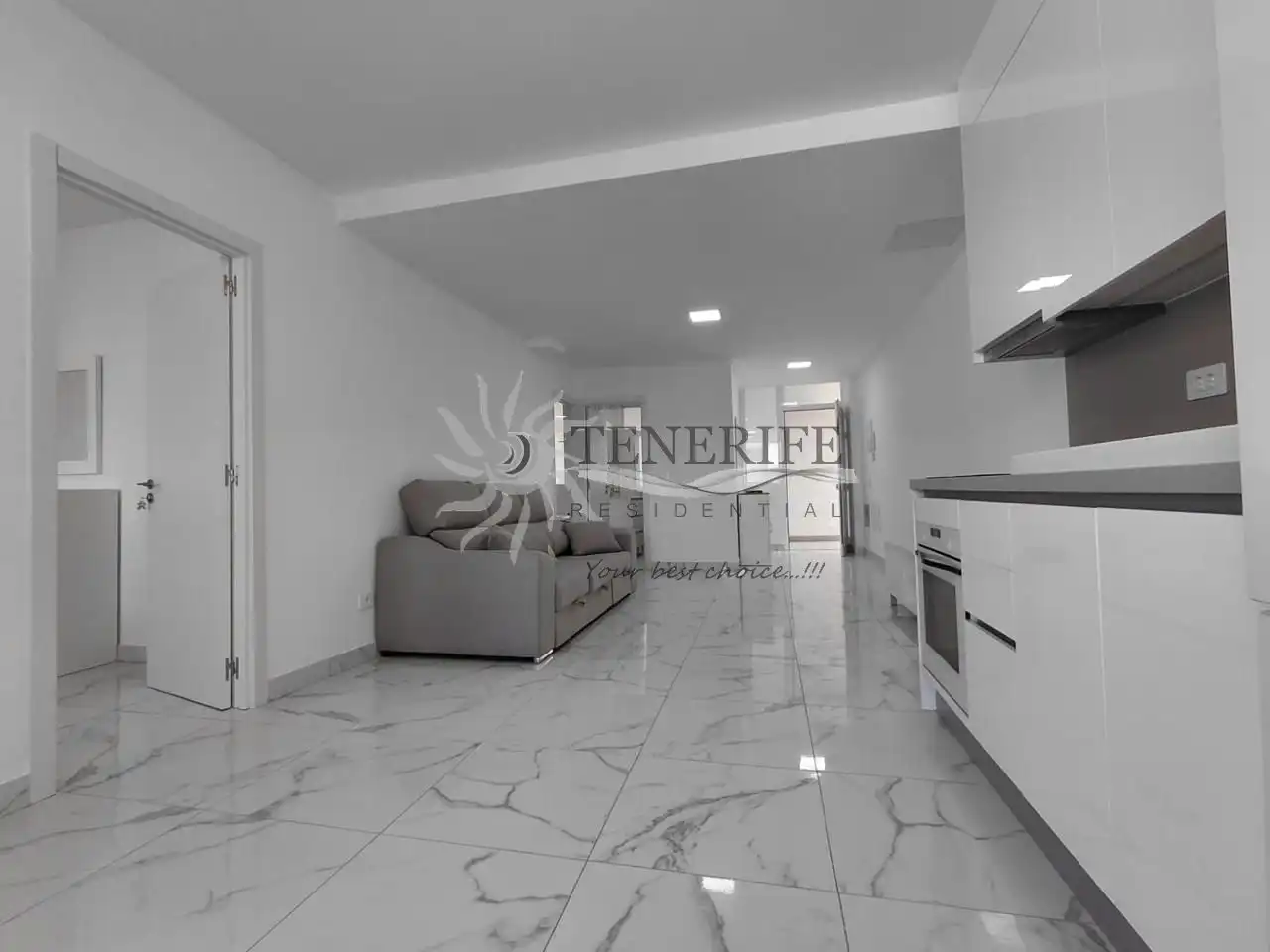 Sala de estar de Planta baja en venta en Arona con Aire acondicionado, Terraza y Amueblado