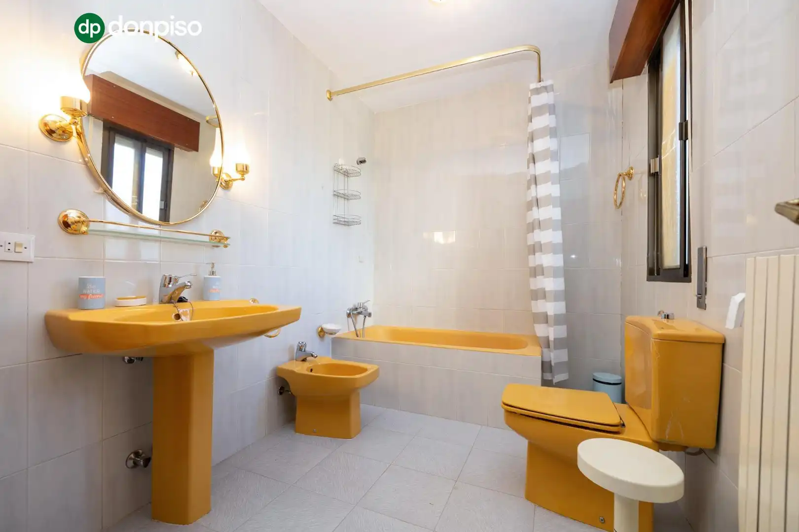 Villa mit Pool zum Verkauf in Calle Lindaraja, imagen 30