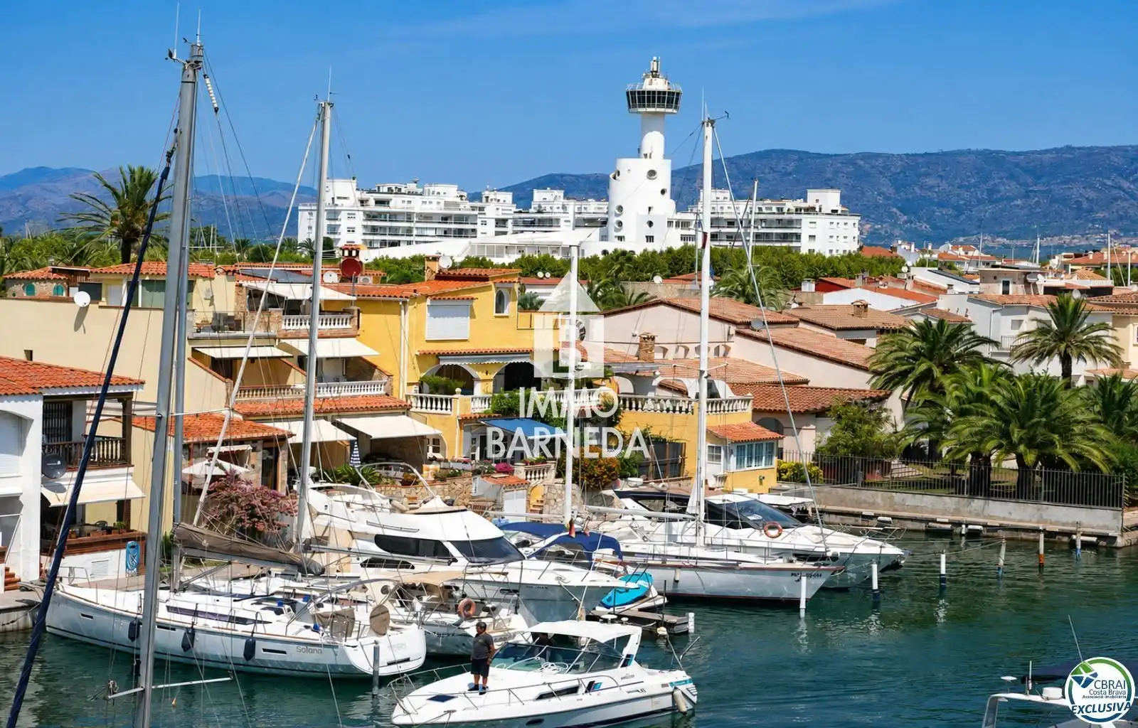 Flat for sale in Empuriabrava  with Air Conditioner, Heating and Terrace