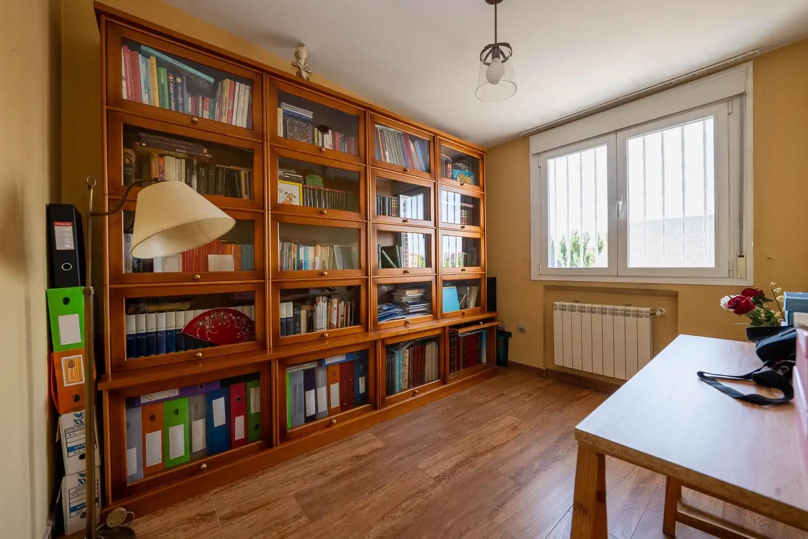 Habitación de Casa adosada en venta en Leganés con Aire acondicionado, Calefacción y Jardín privado