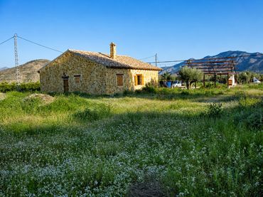 Detached house with garden for sale in Benferri