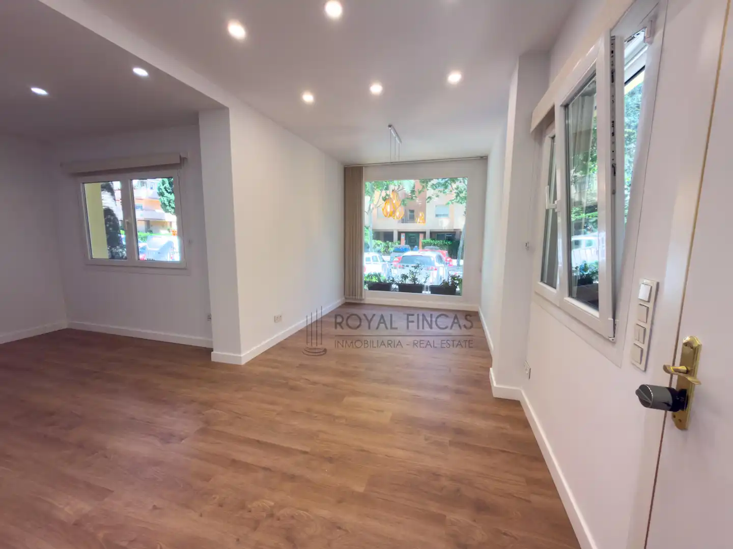 Wohnung mit Pool zum Verkauf in Calle Rodrigo de Triana 4, imagen 3