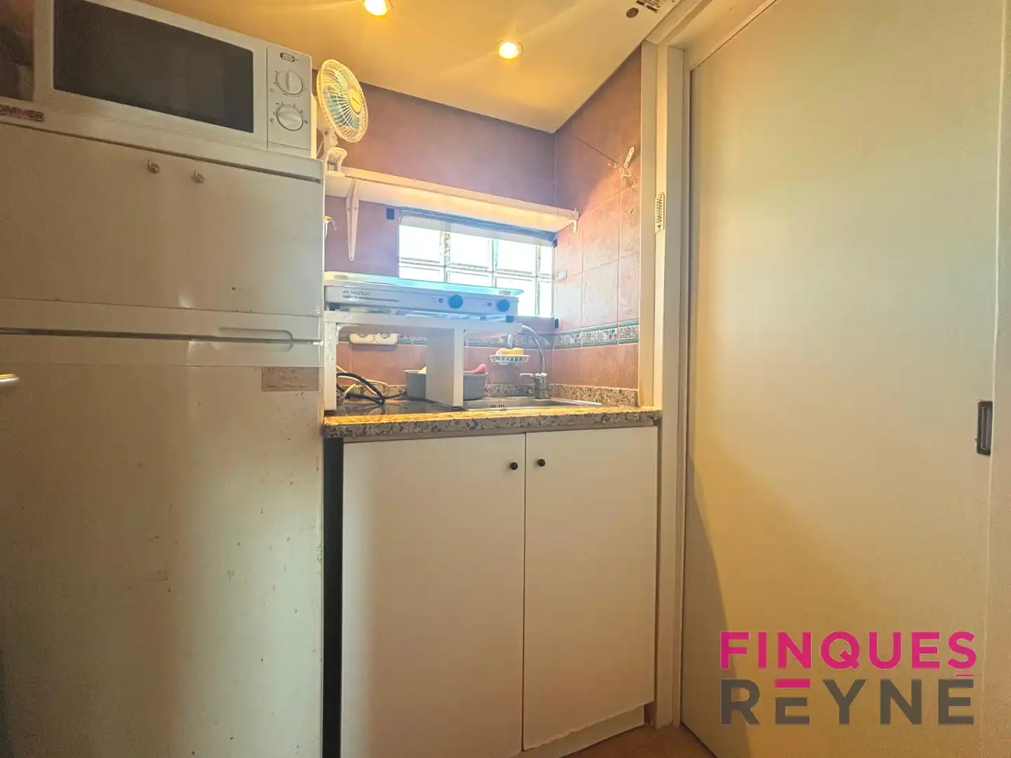 Cocina de Estudio en venta en Castell d'Aro, Platja d'Aro i s'Agaró con Aire acondicionado, Terraza y Amueblado