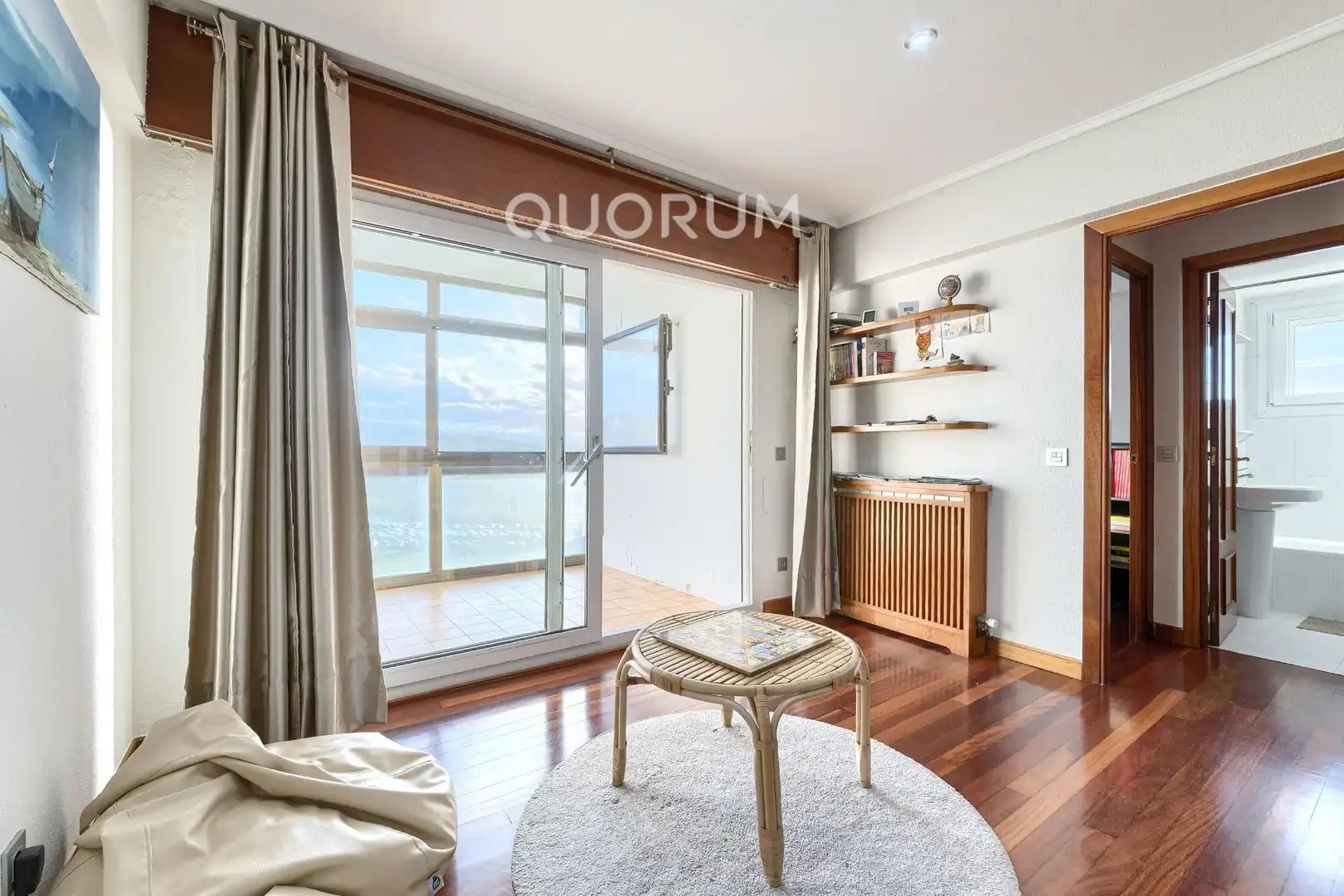 Sala de estar de Piso en venta en Sopela con Calefacción, Terraza y Trastero