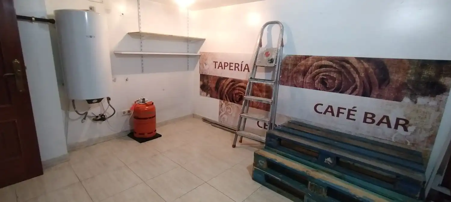 Local comercial en venta en Calle Torrente Ballester, imagen 49