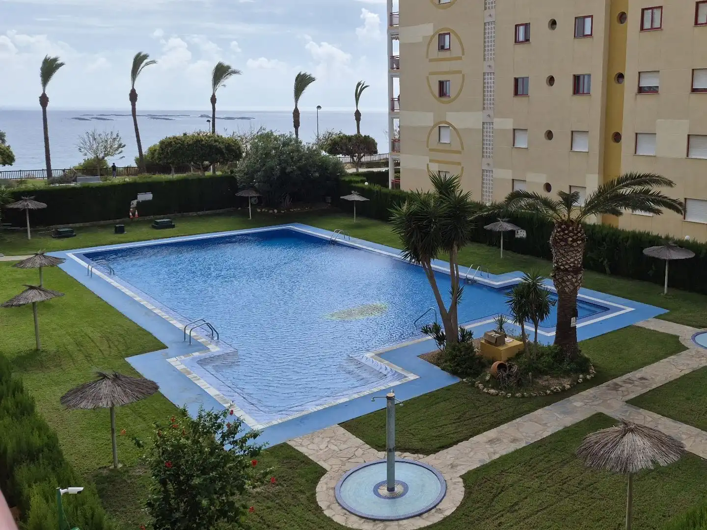 Piscina de Apartament en venda en Villajoyosa / La Vila Joiosa amb Terrassa, Piscina i Balcó