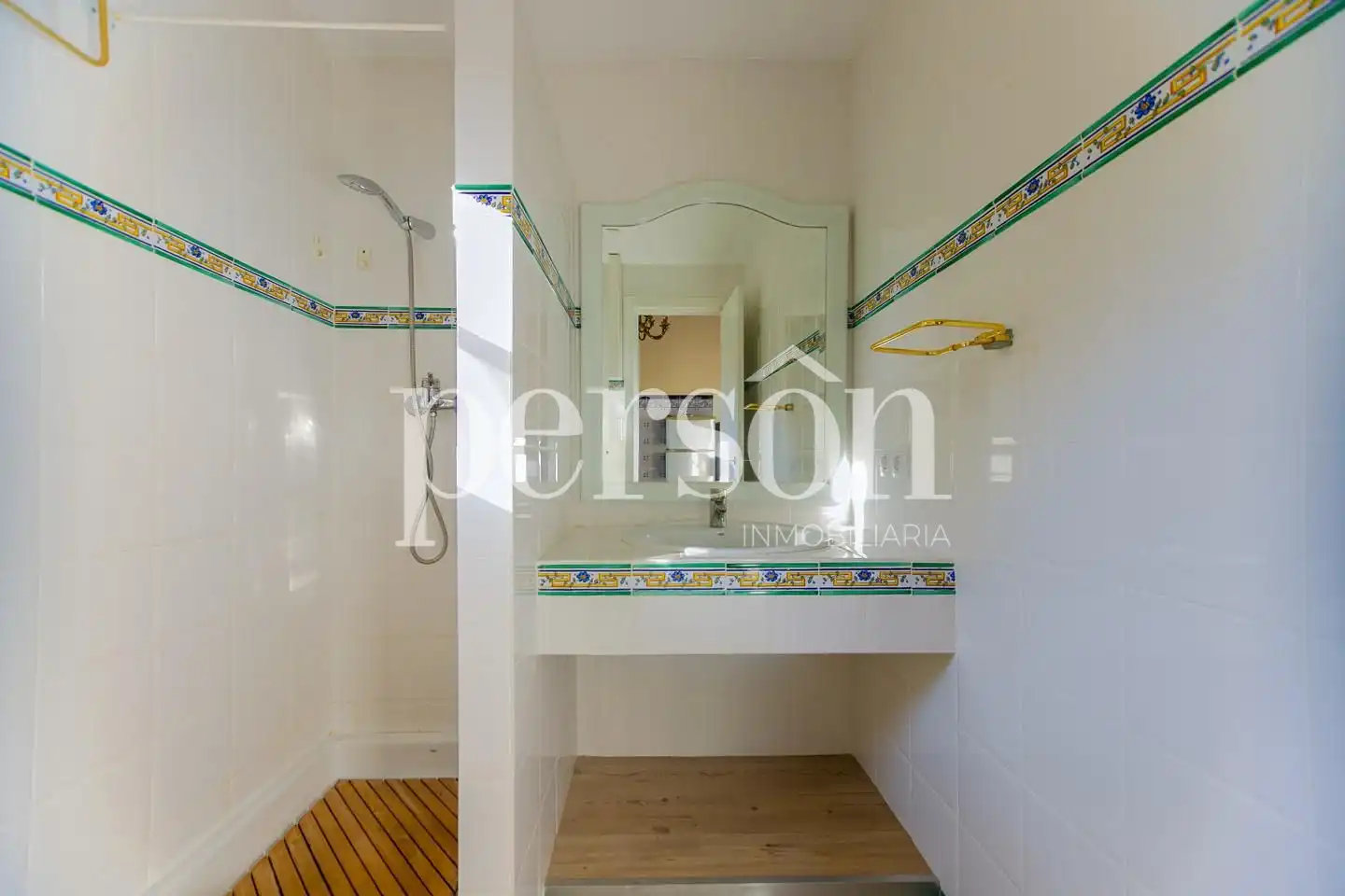 Bathroom of Houses for rent in Bétera  with Air Conditioner, Private garden and Terrace