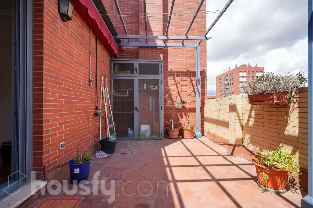 Terrace of Flat for sale in Madrid  with Air Conditioner, Heating and Private garden