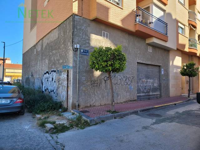 Local comercial en Venta en Calle Barracon en Alcantarilla