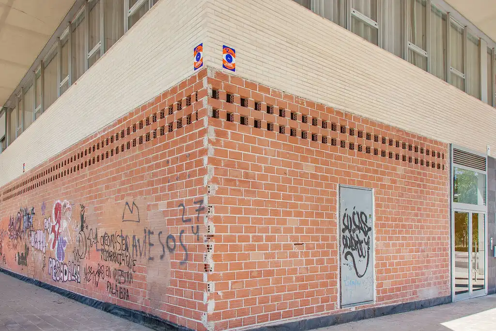 Vista exterior de Local en venta en Zaragoza