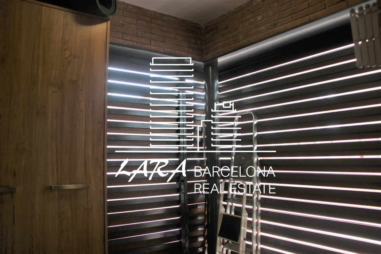 Vista exterior de Casa o chalet de alquiler con opción a compra en Viladecans con Aire acondicionado, Calefacción y Jardín privado