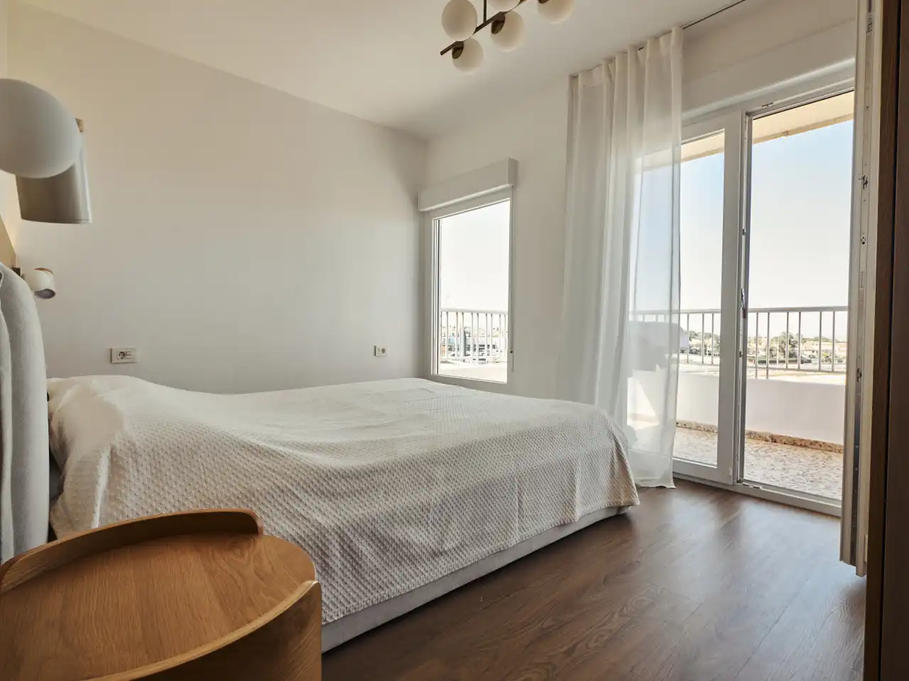 Schlafzimmer von Wohnungen zum Verkauf in Torrevieja mit Klimaanlage, Heizung und Terrasse