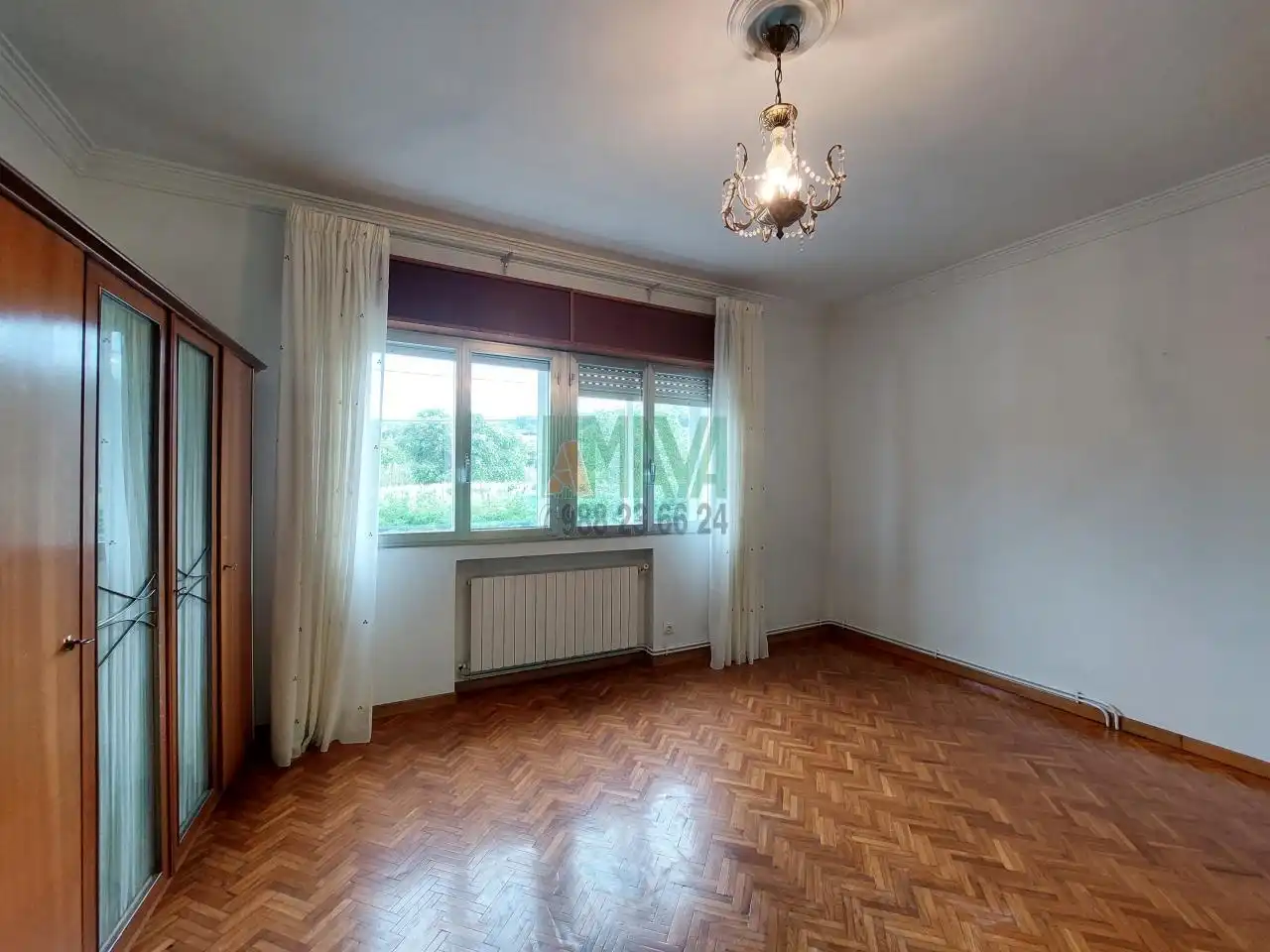 Habitación de Casa o chalet en venta en Ourense Capital  con Calefacción y Jardín privado