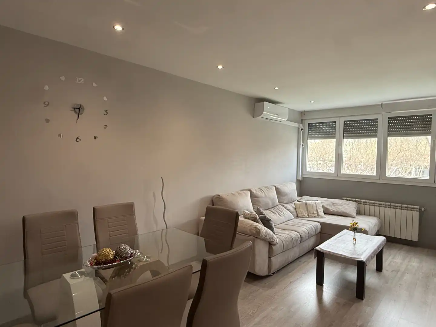 Living room of Flat for sale in Mejorada del Campo  with Air Conditioner, Heating and Furnished