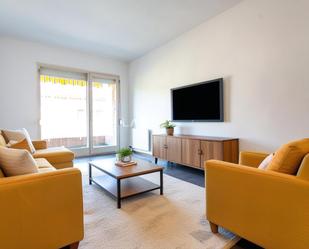 Living room of Flat for sale in  Barcelona Capital  with Heating and Balcony